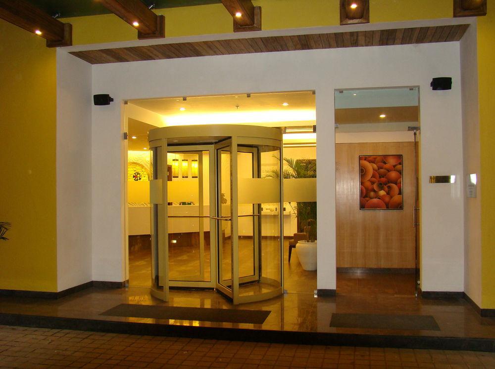 Lemon Tree Hotel Chennai Exterior foto