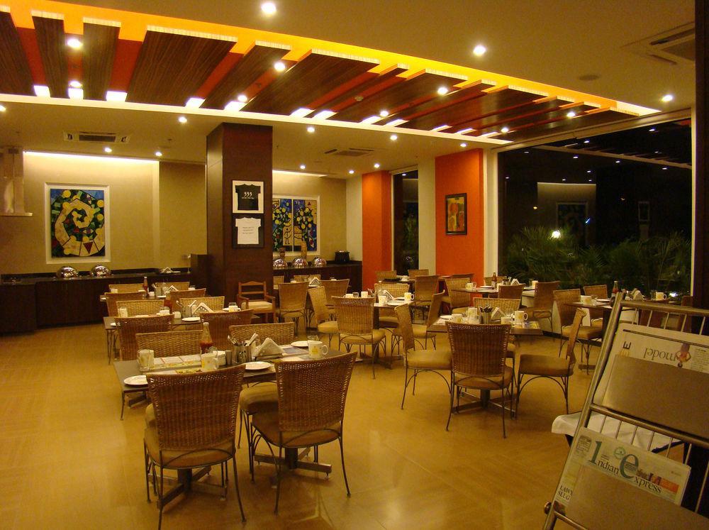 Lemon Tree Hotel Chennai Exterior foto